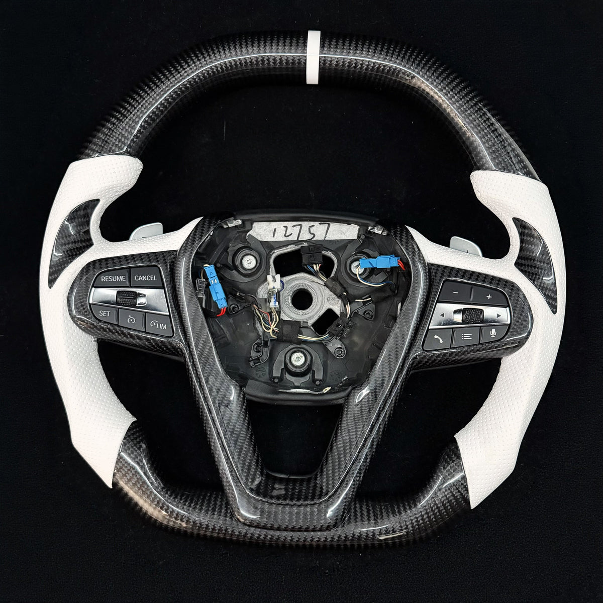 IN STOCK - 2019-2024 BMW G2X 3/4-series Non-M-Sport Carbon Fiber Steering Wheel