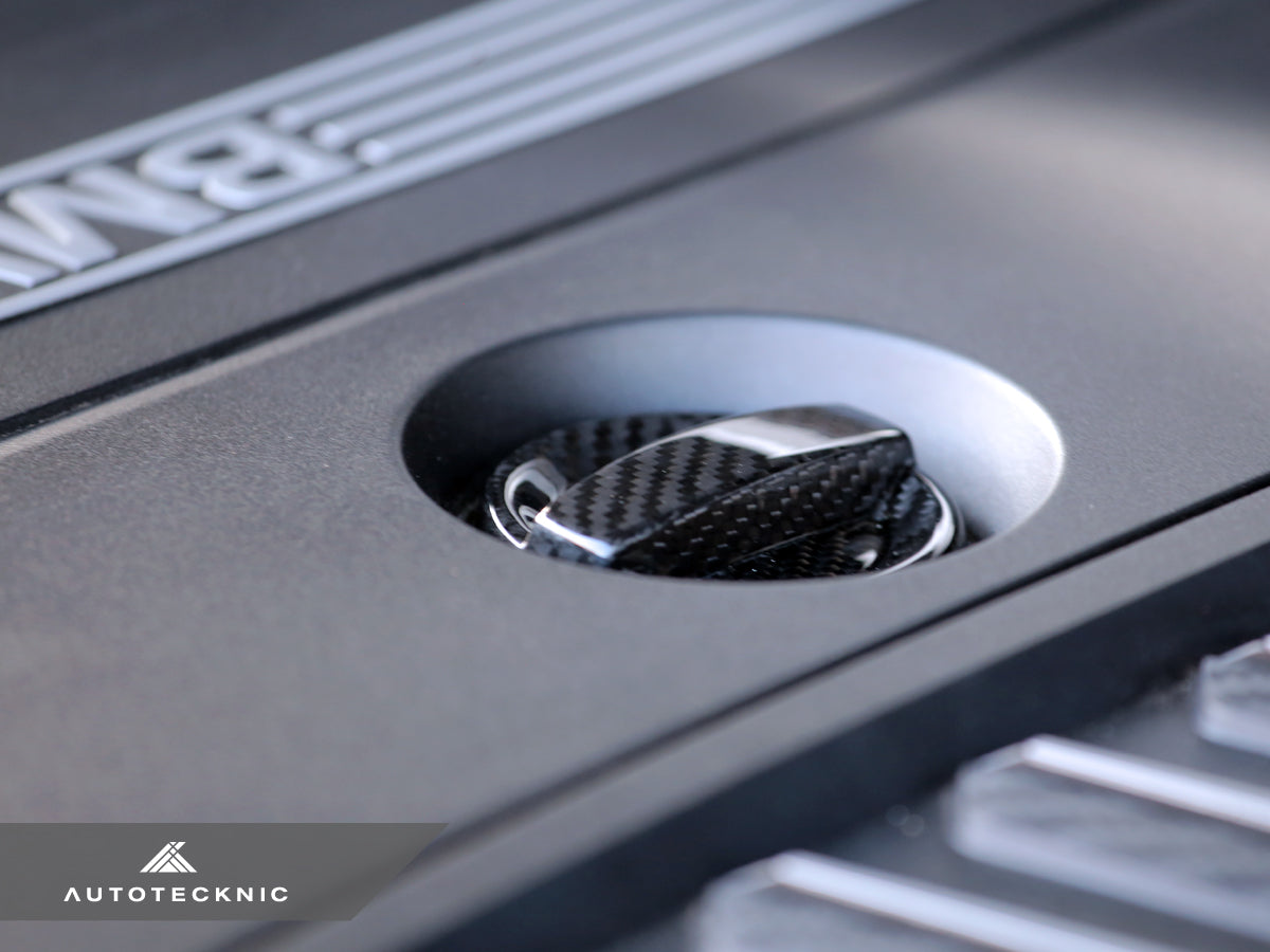 AutoTecknic Dry Carbon Competition Oil Cap Cover - BMW G14/ G15/ G16 8-Series