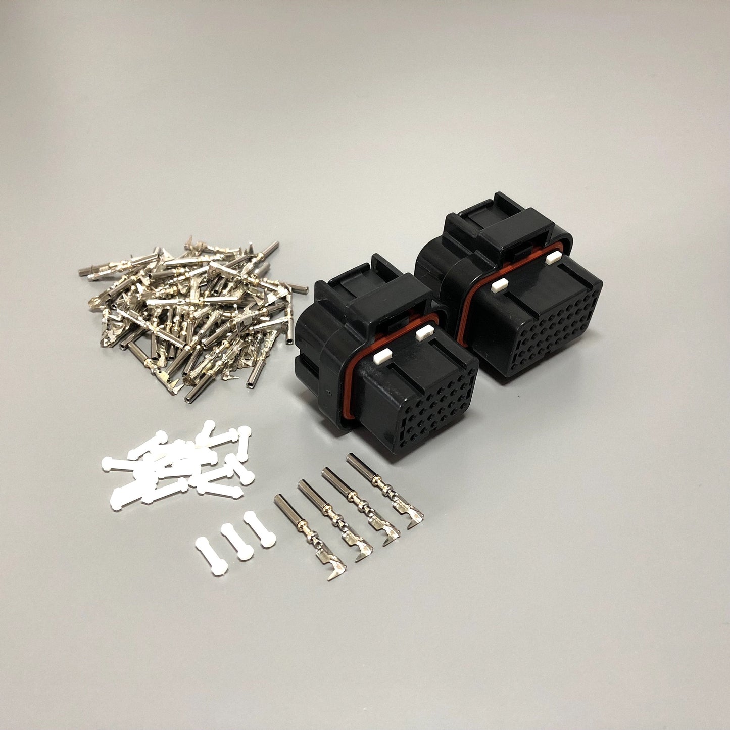 MoTeC PDM Connector Plug Clip Kit", "PDM15", "PDM30", "E888", "26-Pin + 34-Pin