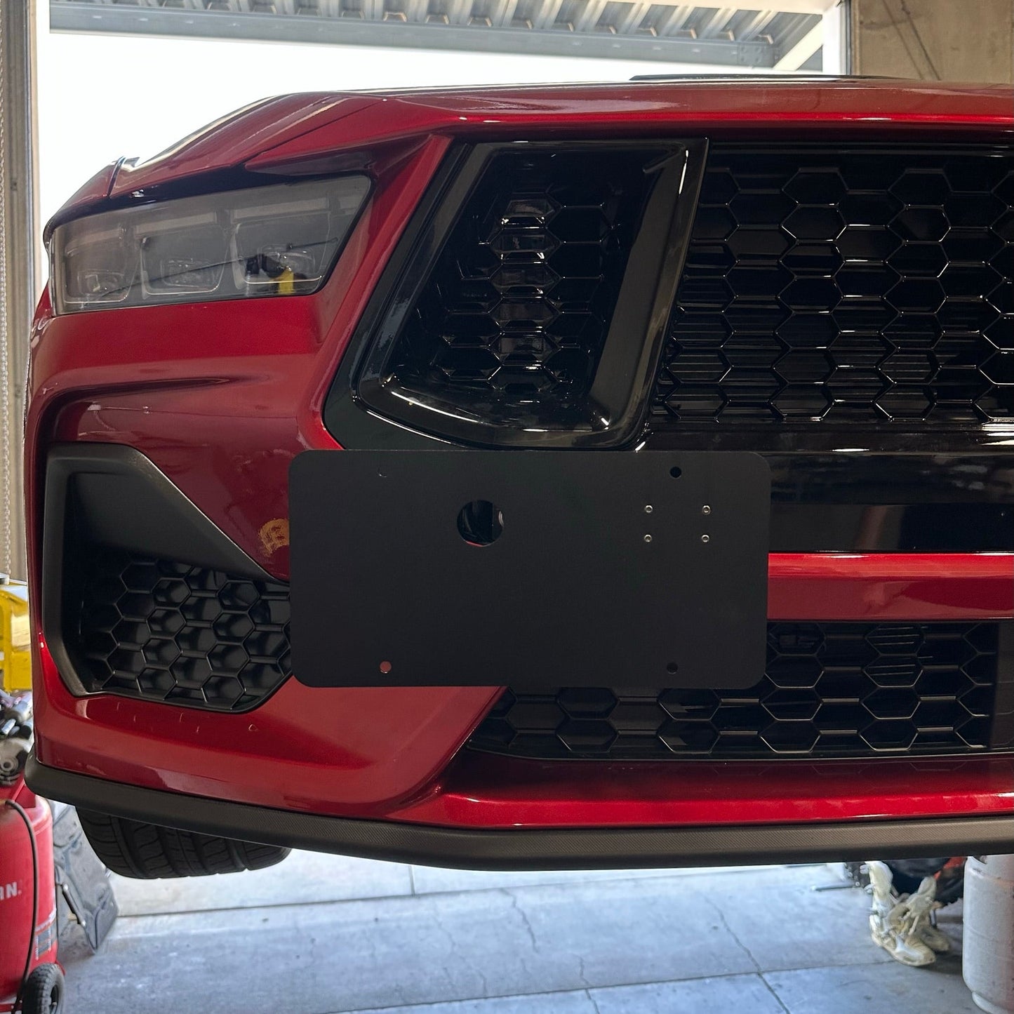 Mustang 24-25 Stealth License Plate Holder