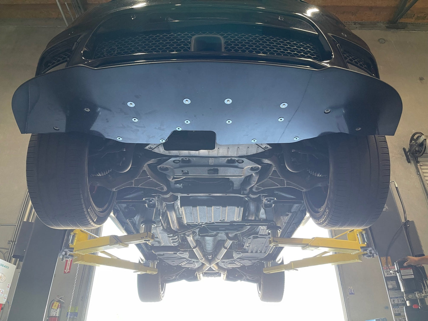 Jeep 17-21 Grand Cherokee SRT Splitter