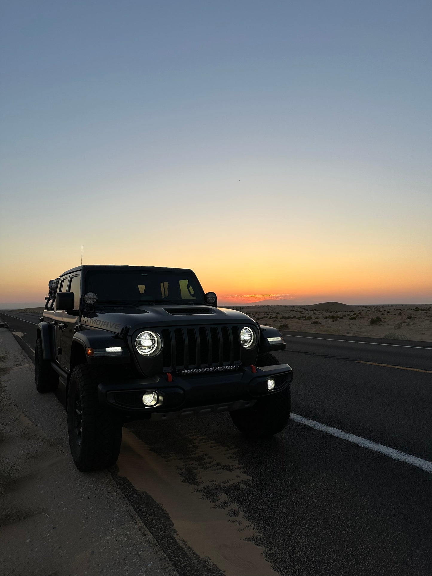JL-JT 392 MOJAVE A-Pillar Single Surface Light Mount