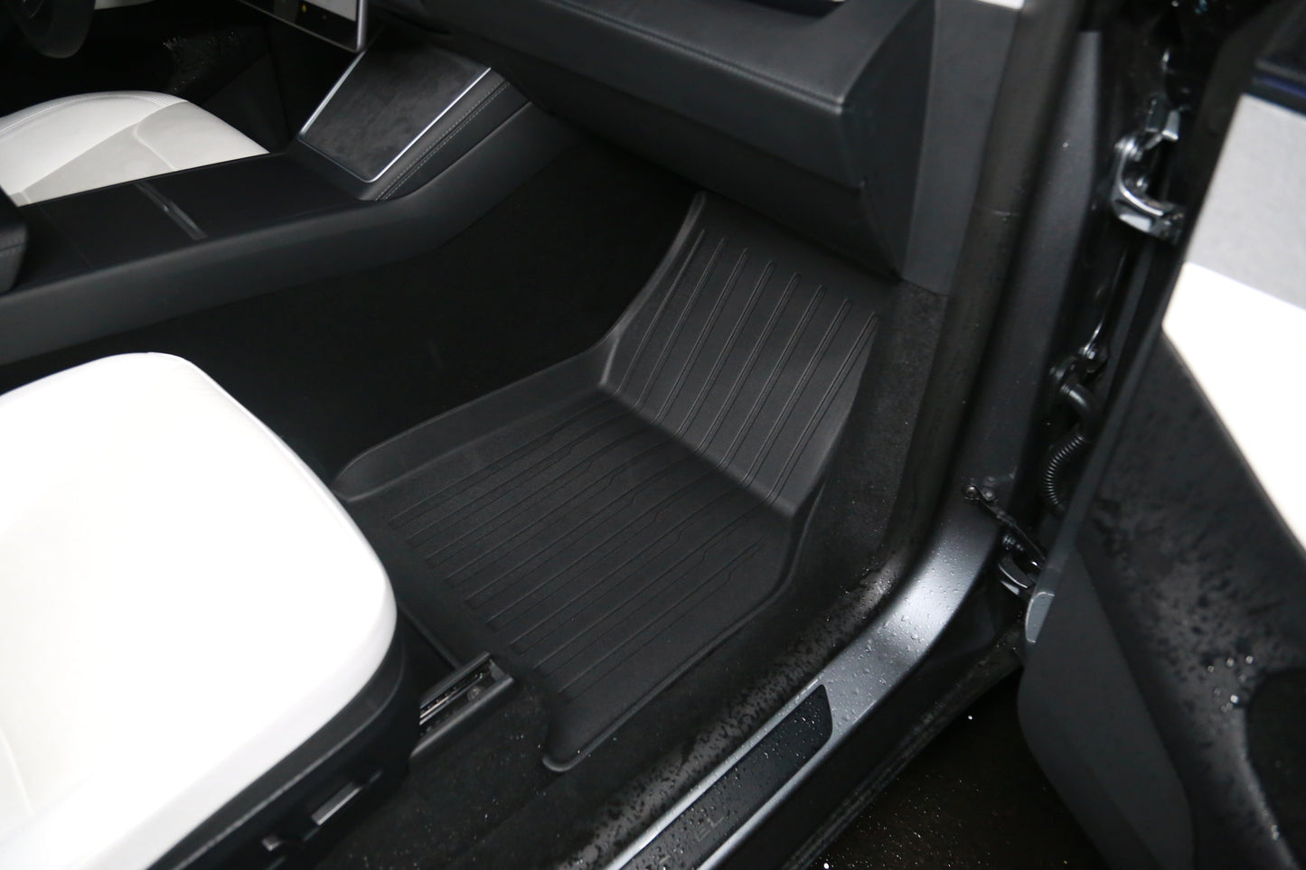 LinerX Floor Mats for 2025-2026 Tesla Model Y (Juniper)