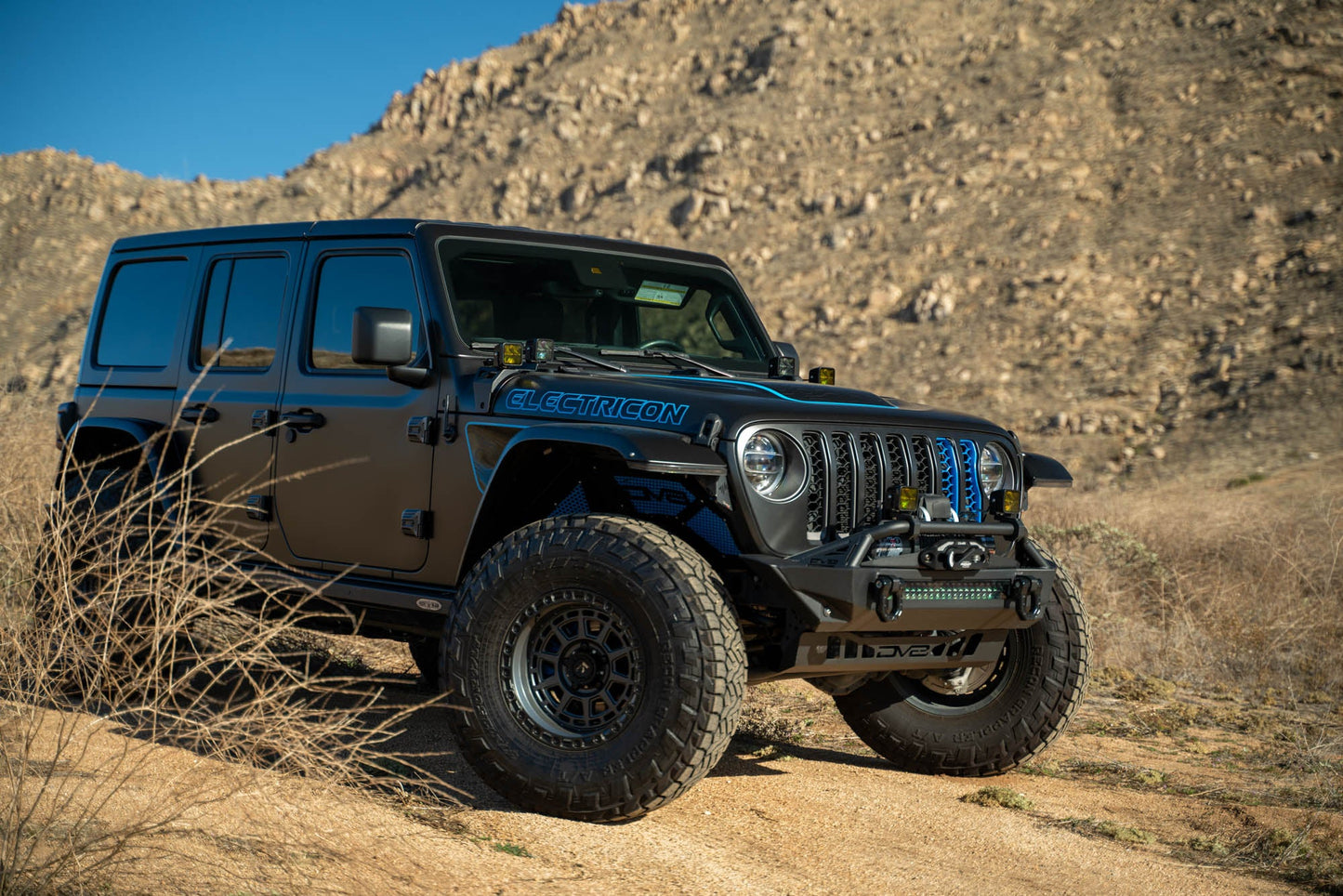 Low Profile of the Dual Light Pod Mounts for the 2021-2023 Jeep Wrangler JL 4xe