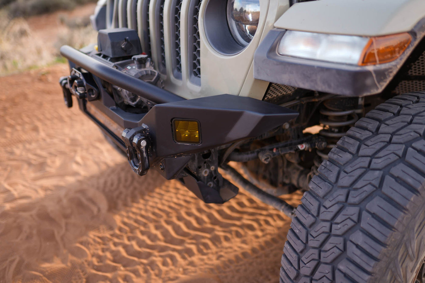 DV8 Offroad 2007-2024 Jeep Wrangler JK/JL & Gladiator JT | FS-7 Mid-Width Winch Front Bumper FBJL-07