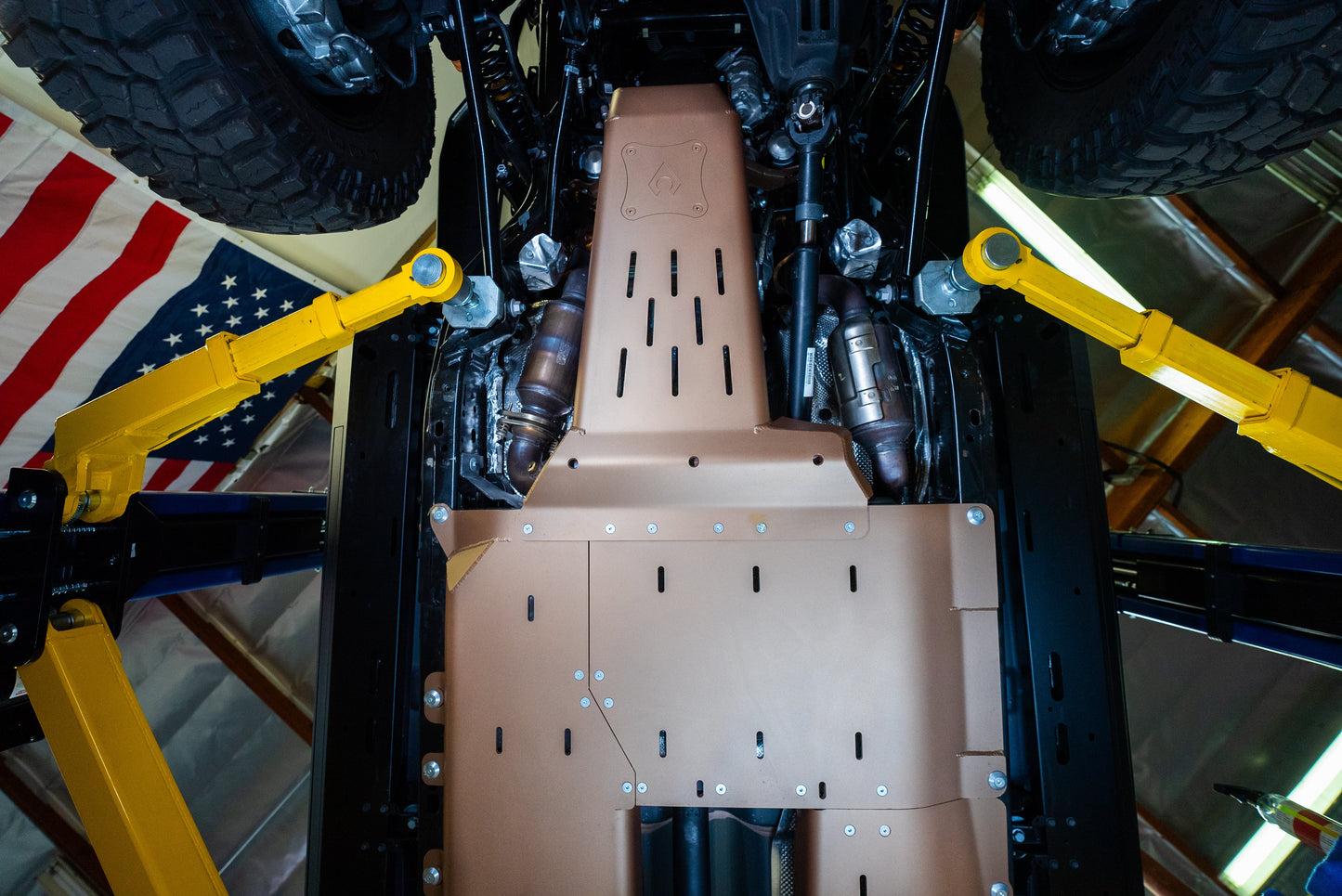JLU 392 BELLYPAN SKID WITH MAGNAFLOW EXHAUST SKID