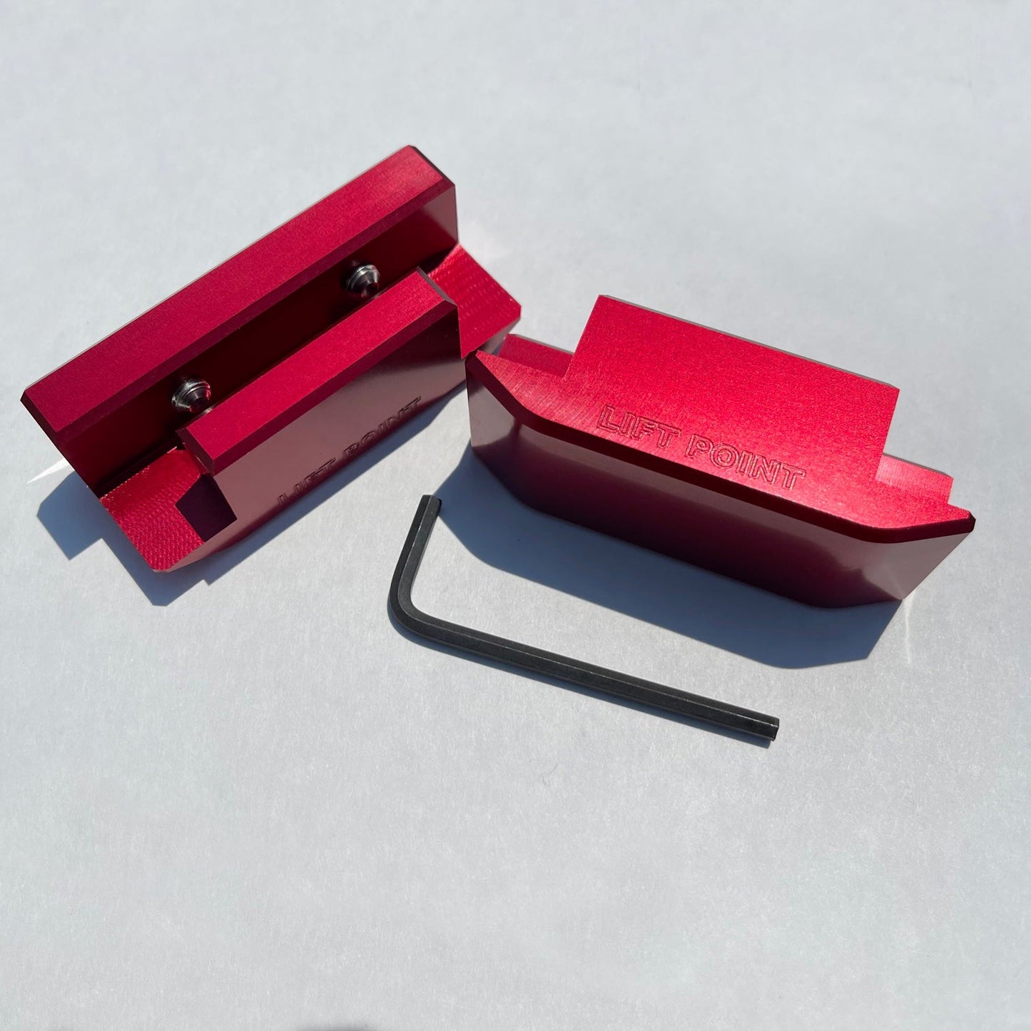 Mustang 05-25 Stealth Lift Pads