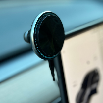 Folding Magsafe Phone Mount (Charging)