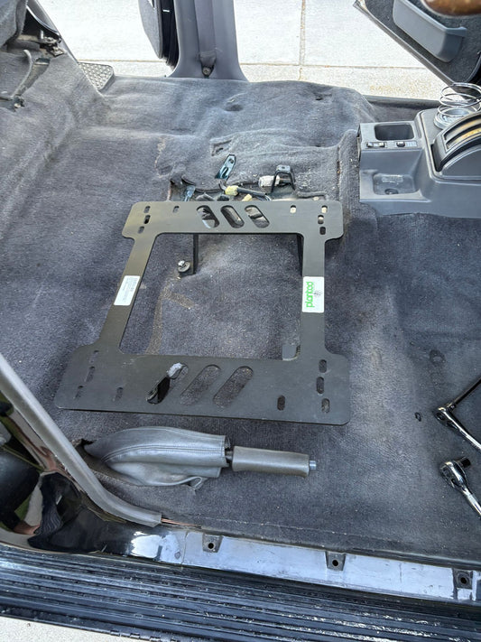 Planted Seat Bracket- Toyota Land Cruiser 77 Series [With Suspension Seats] (1984-1999) - Driver / Right