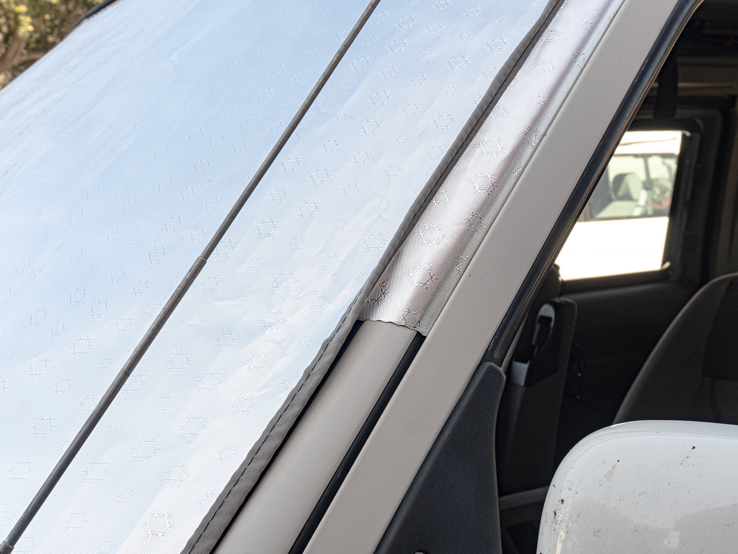 Snow & Sun Shade [Eurovan]