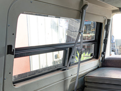 Retracting Sun & Privacy Shade [Bus/Vanagon/Eurovan]