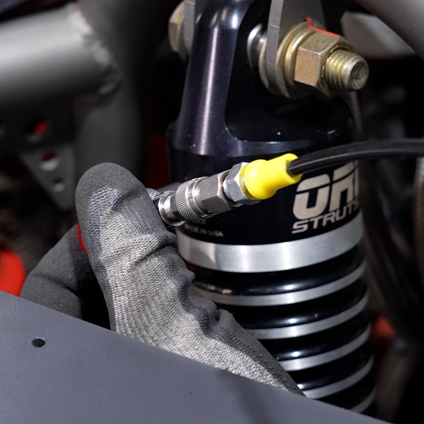 ORI Shock Boss™ V2 - 800 psi Dual Fill Strut Inflator - Portable Nitrogen Shock Tuning Kit