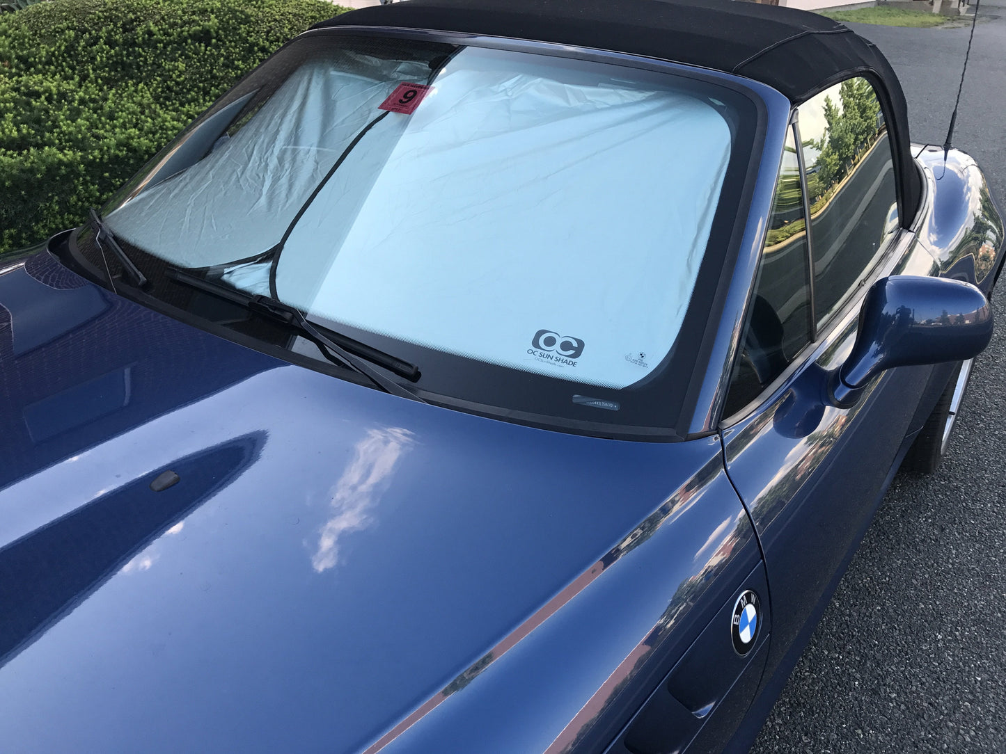 Automobilia OC Sun Shade Vehicle Heat and UV Protector