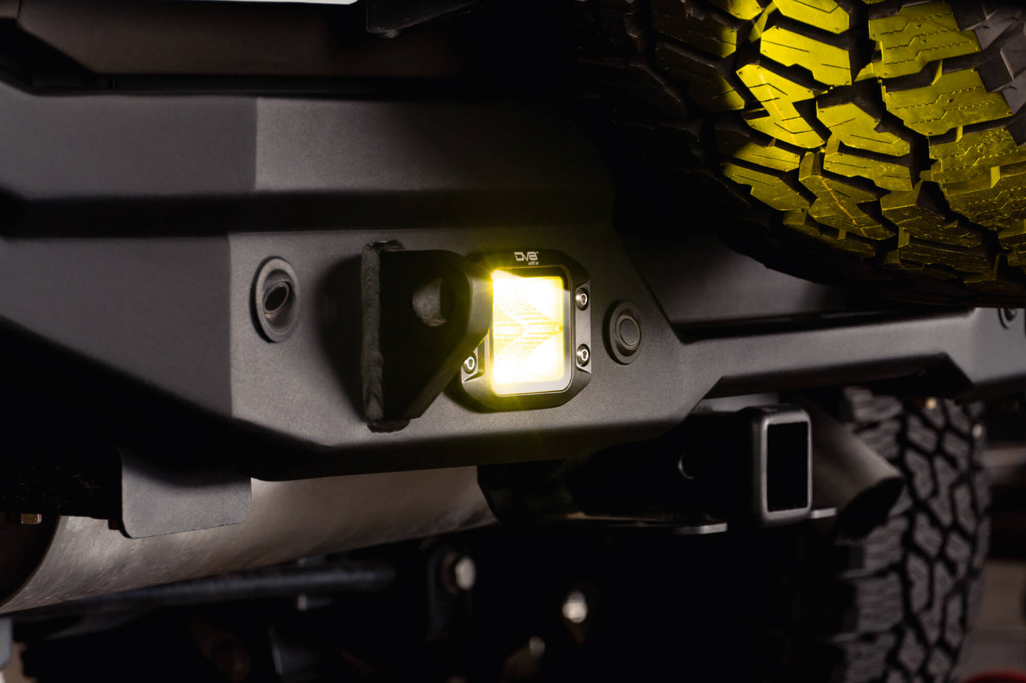 DV8 Offroad 3-Inch Elite Series LED Amber Flush Mount Pod Light BE3FMW40W-A