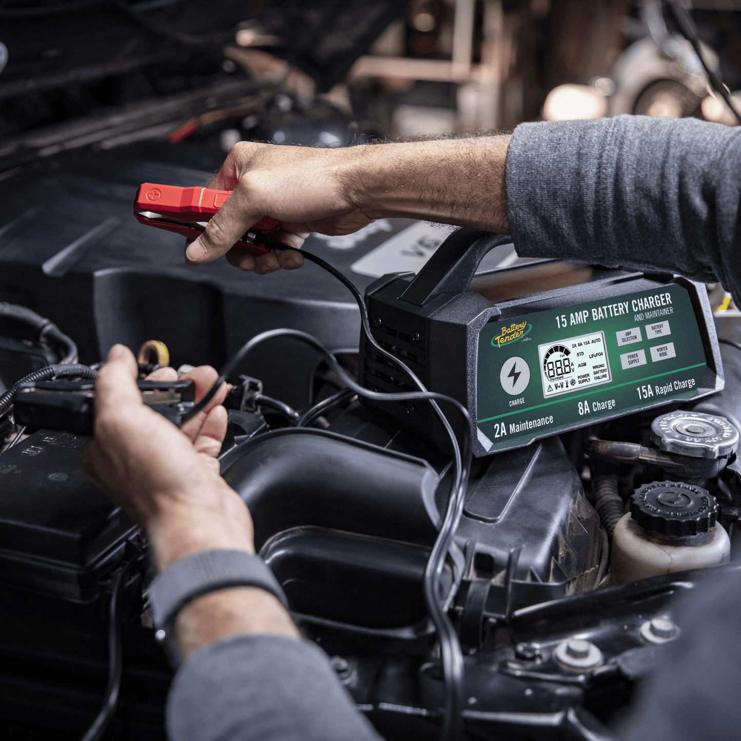 15/8/2 AMP Power Tender® Selectable 12V Battery Charger