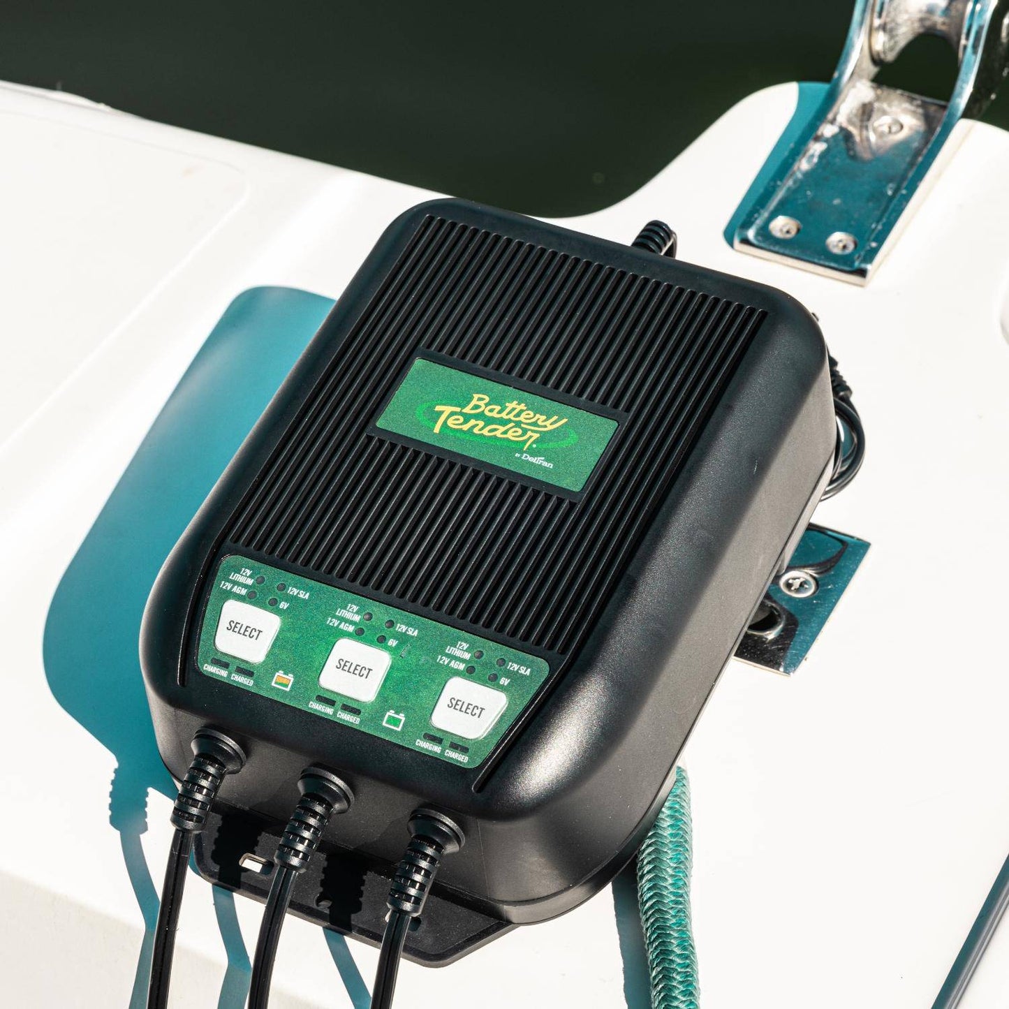 3-Bank Selectable 12V or 6V, 9 AMP Battery Charger