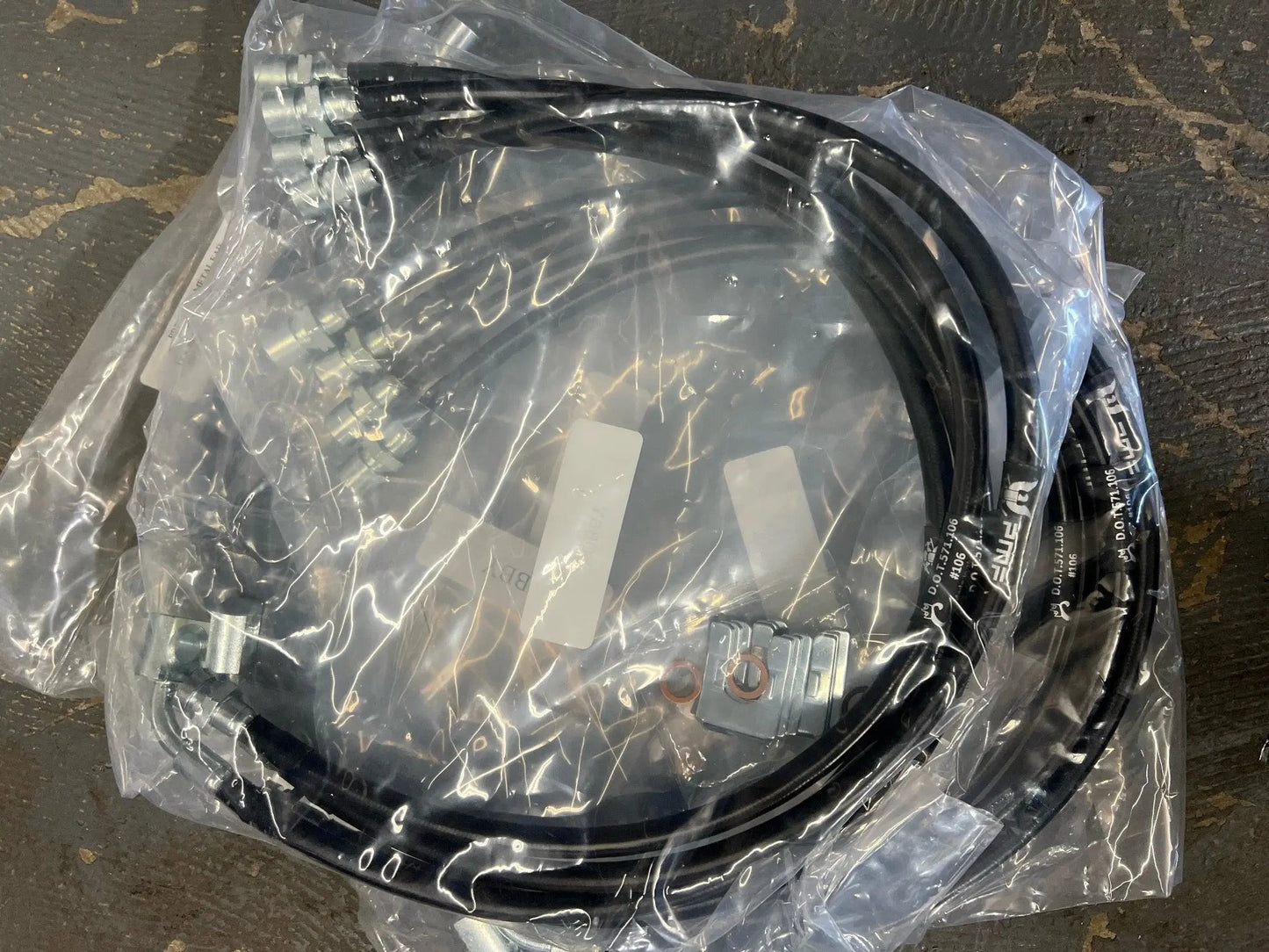 2007-2013 Chevy / GMC - 1500 - Extended Front and Rear Brake Line Kit