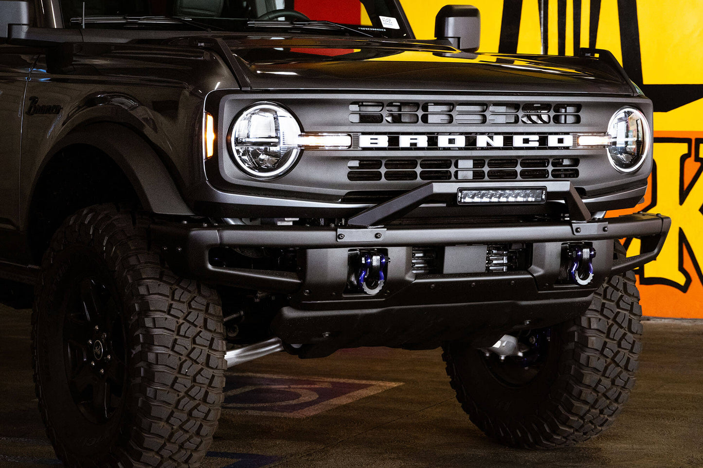 DV8 Offroad 2021-2024 Ford Bronco | Factory Modular Front Bumper Bull Bar LBBR-04