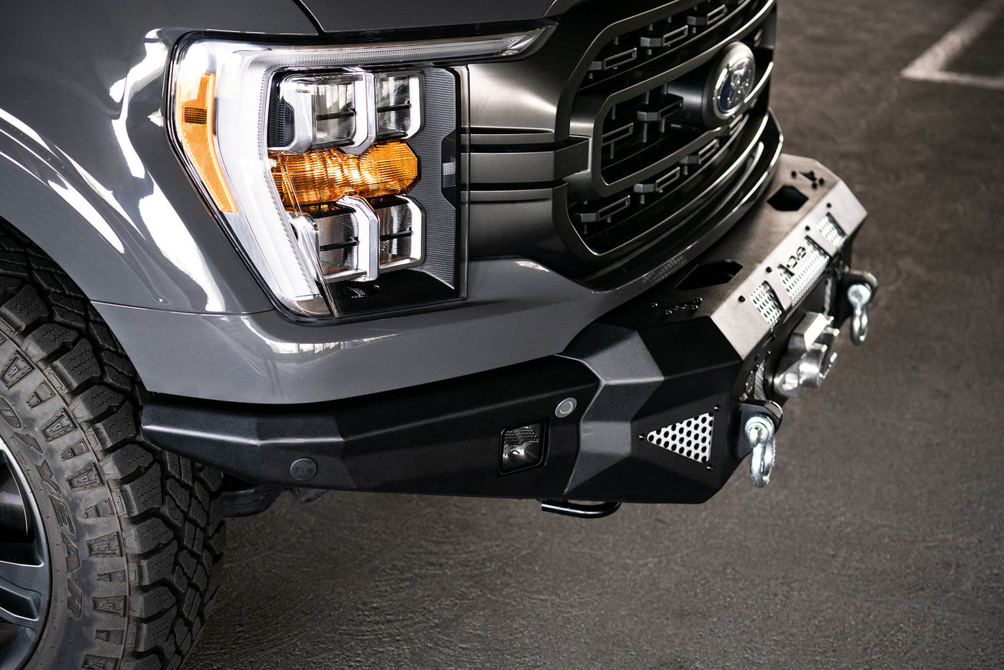 Aftermarket Ford F-150 Winch Front Bumper