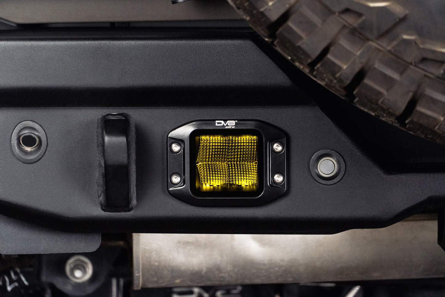 DV8 Offroad 3-Inch Elite Series LED Amber Flush Mount Pod Light BE3FMW40W-A