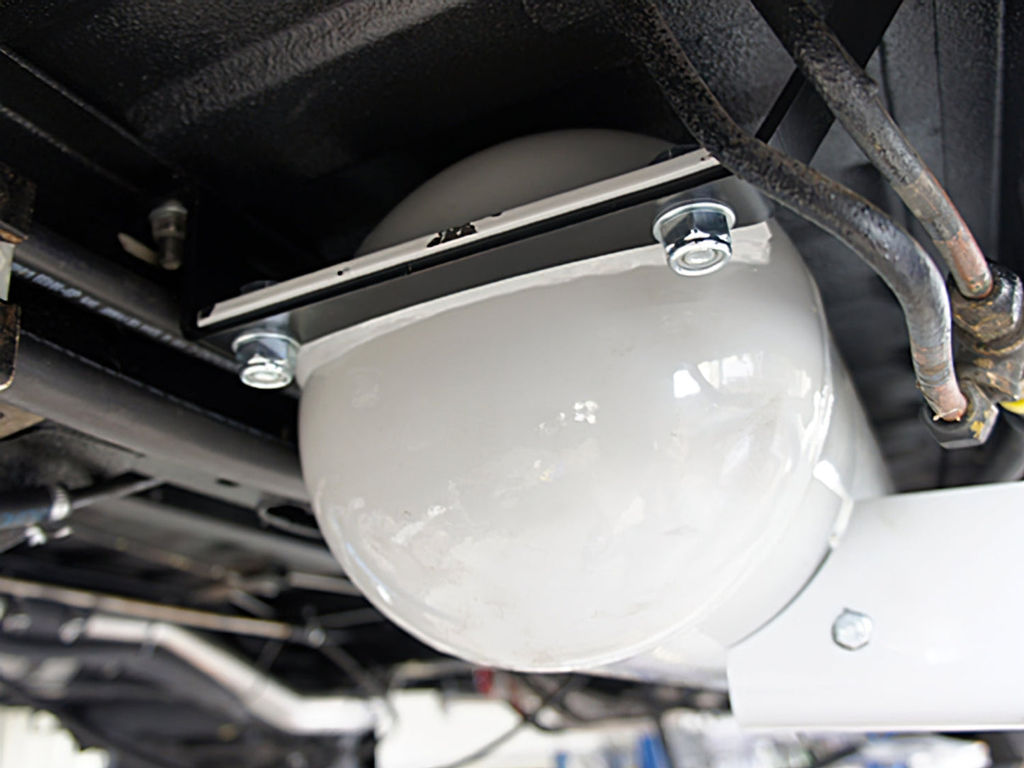 Larger Capacity LP Tank w/Level Indicator