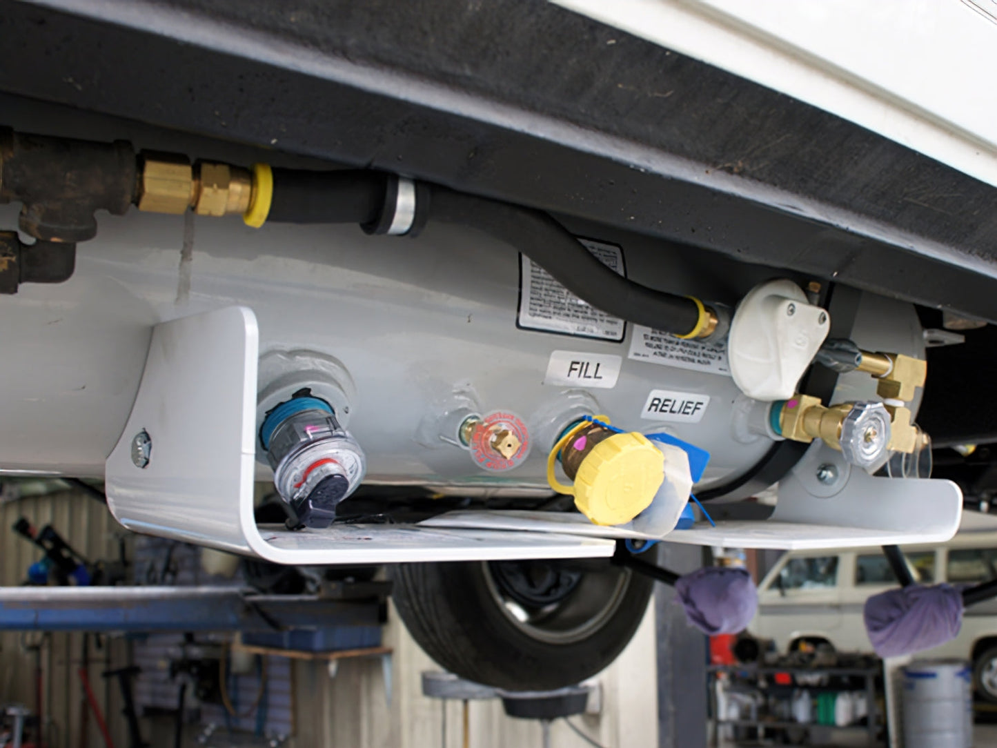 Larger Capacity LP Tank w/Level Indicator