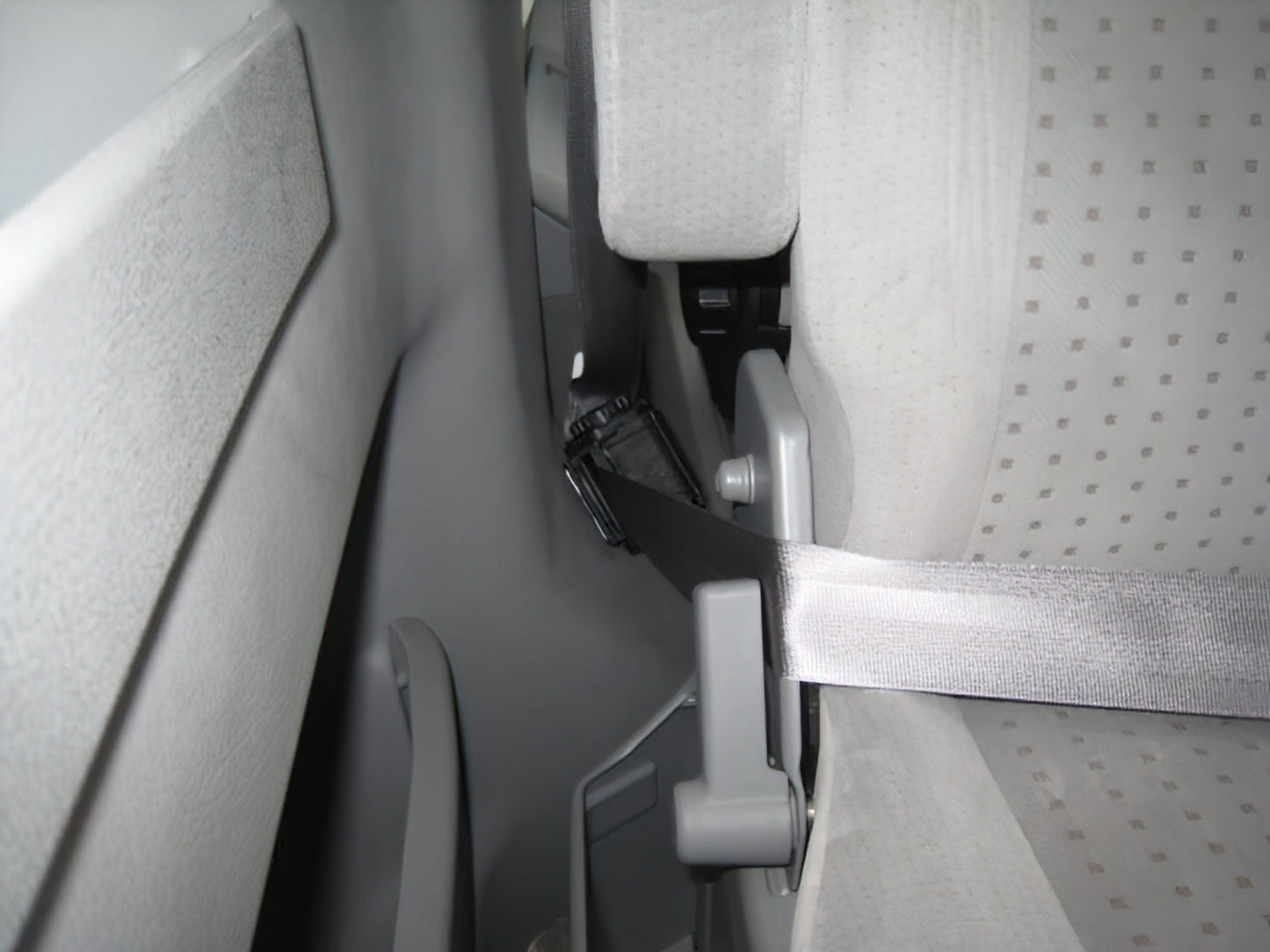 3-Point Retracting Seat Belt for Jumpseat (L/R) [Eurovan Weekender/Multivan]