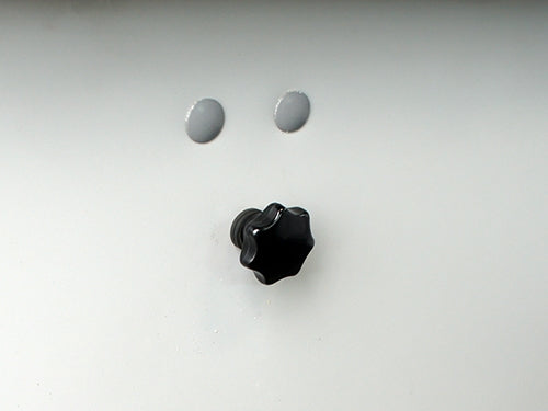 Release Knob for Rear Bench Seat