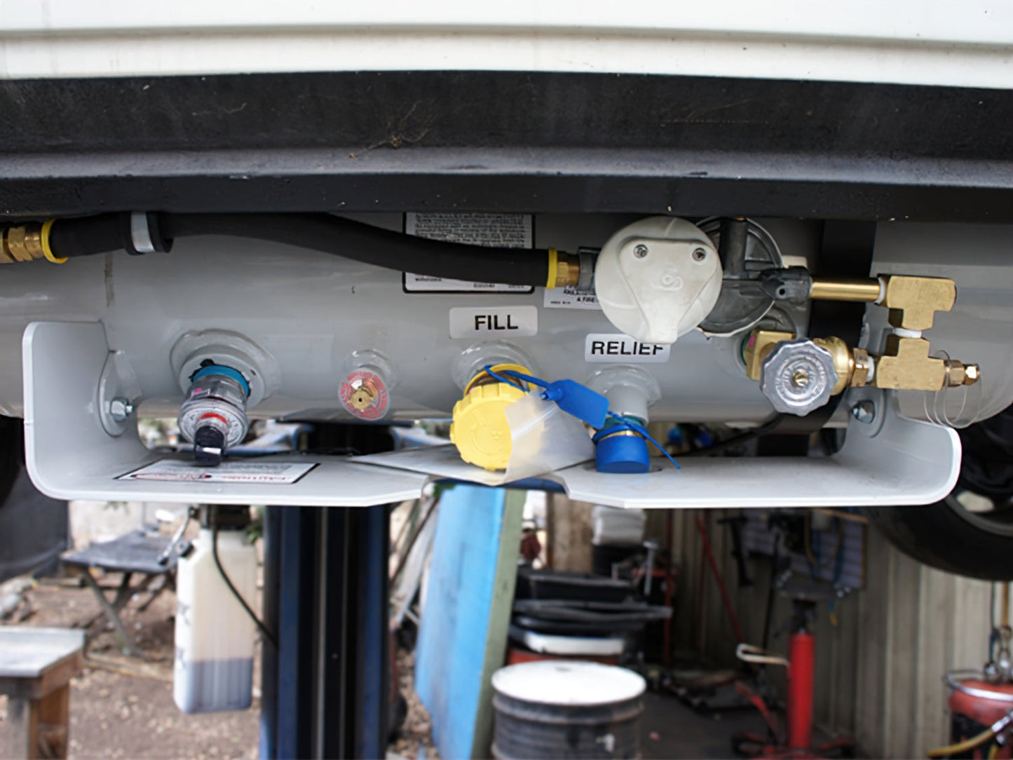 Larger Capacity LP Tank w/Level Indicator