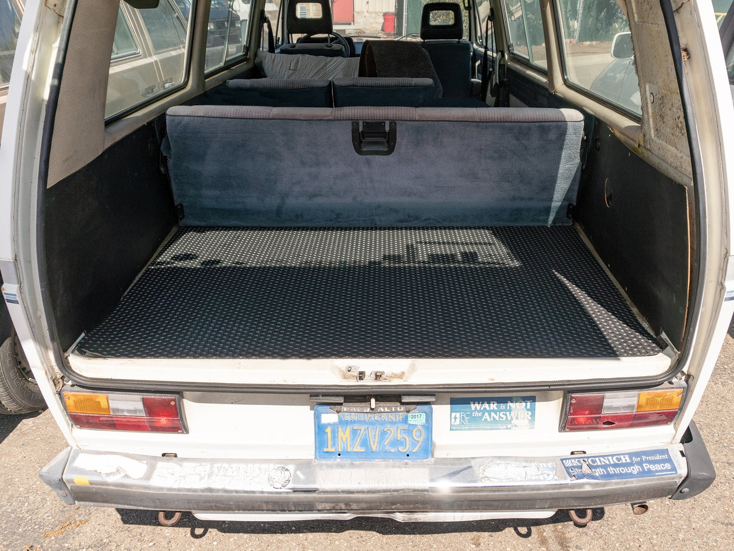 Rubber Mat - Rear Cargo Area [Vanagon Passenger W/OUT AC]