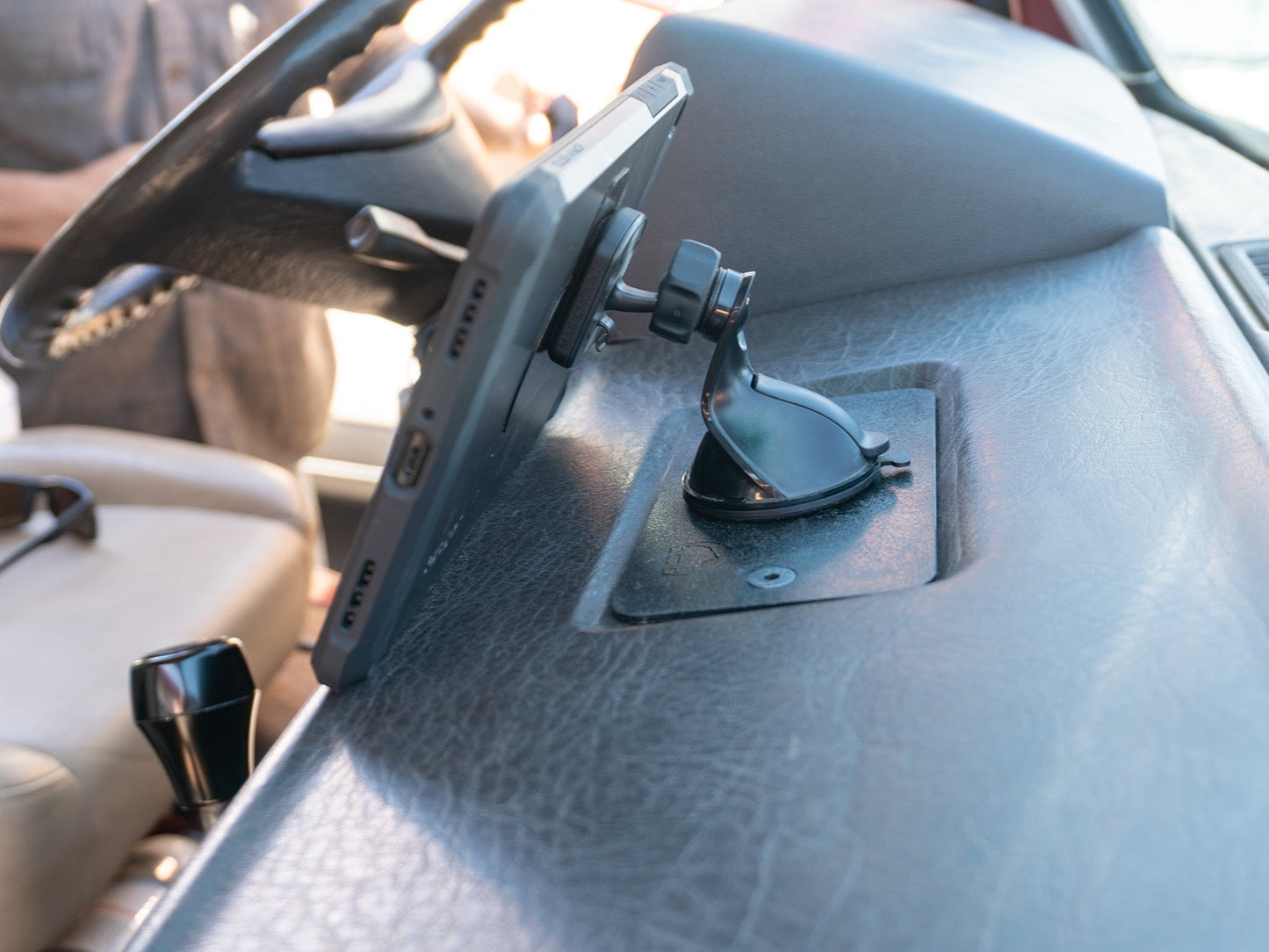 Ashtray Delete Kit (Front) [Vanagon]