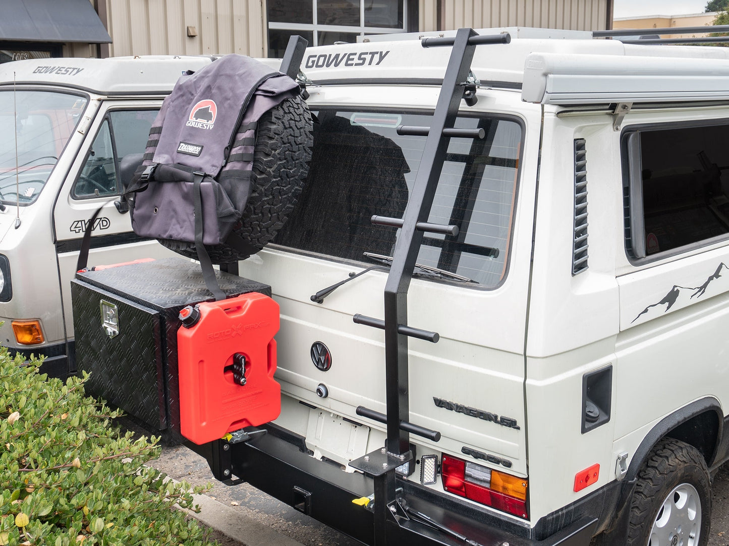Universal Carrier for Swing-Away Arm [Vanagon]