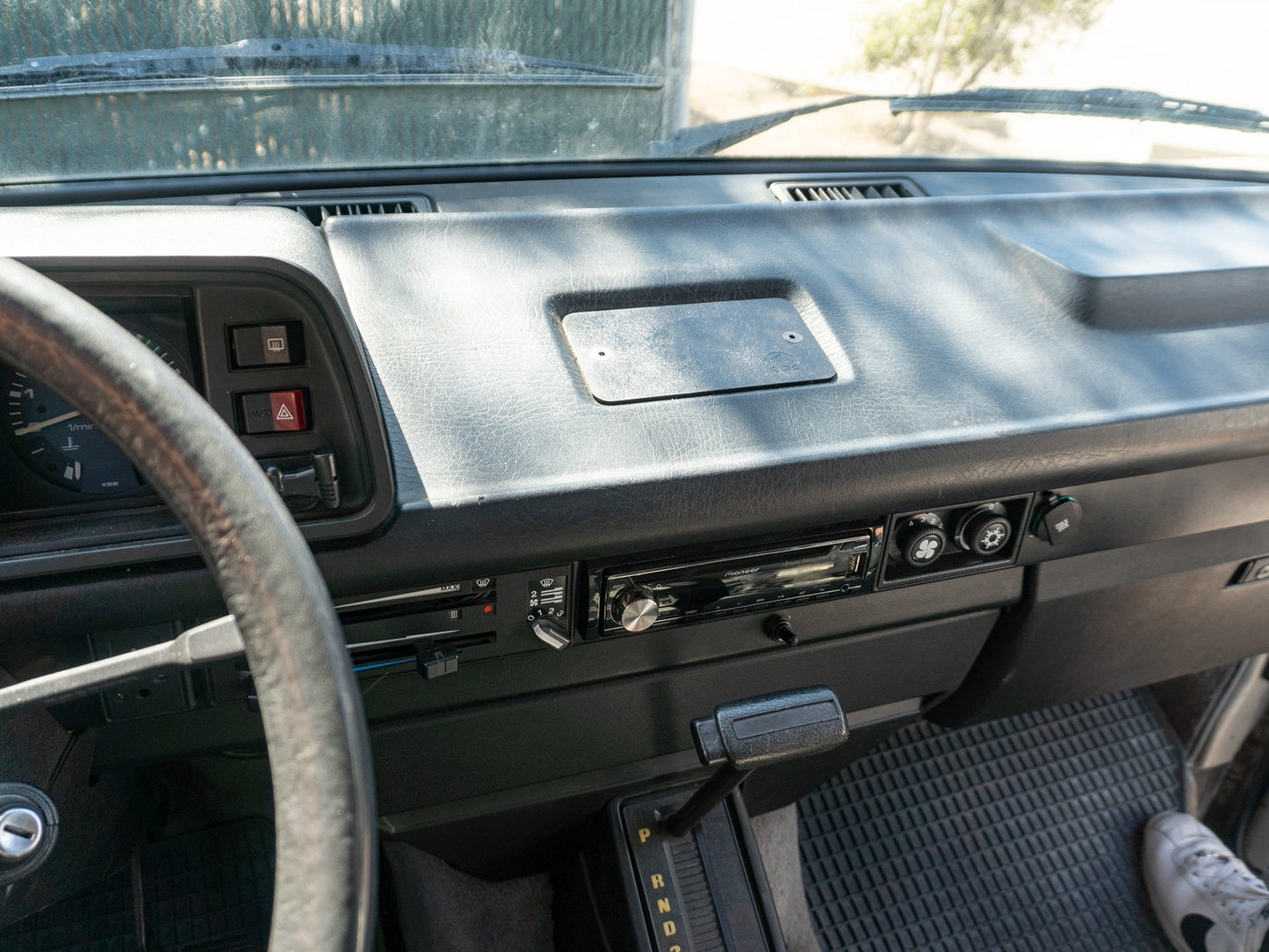 Ashtray Delete Kit (Front) [Vanagon]