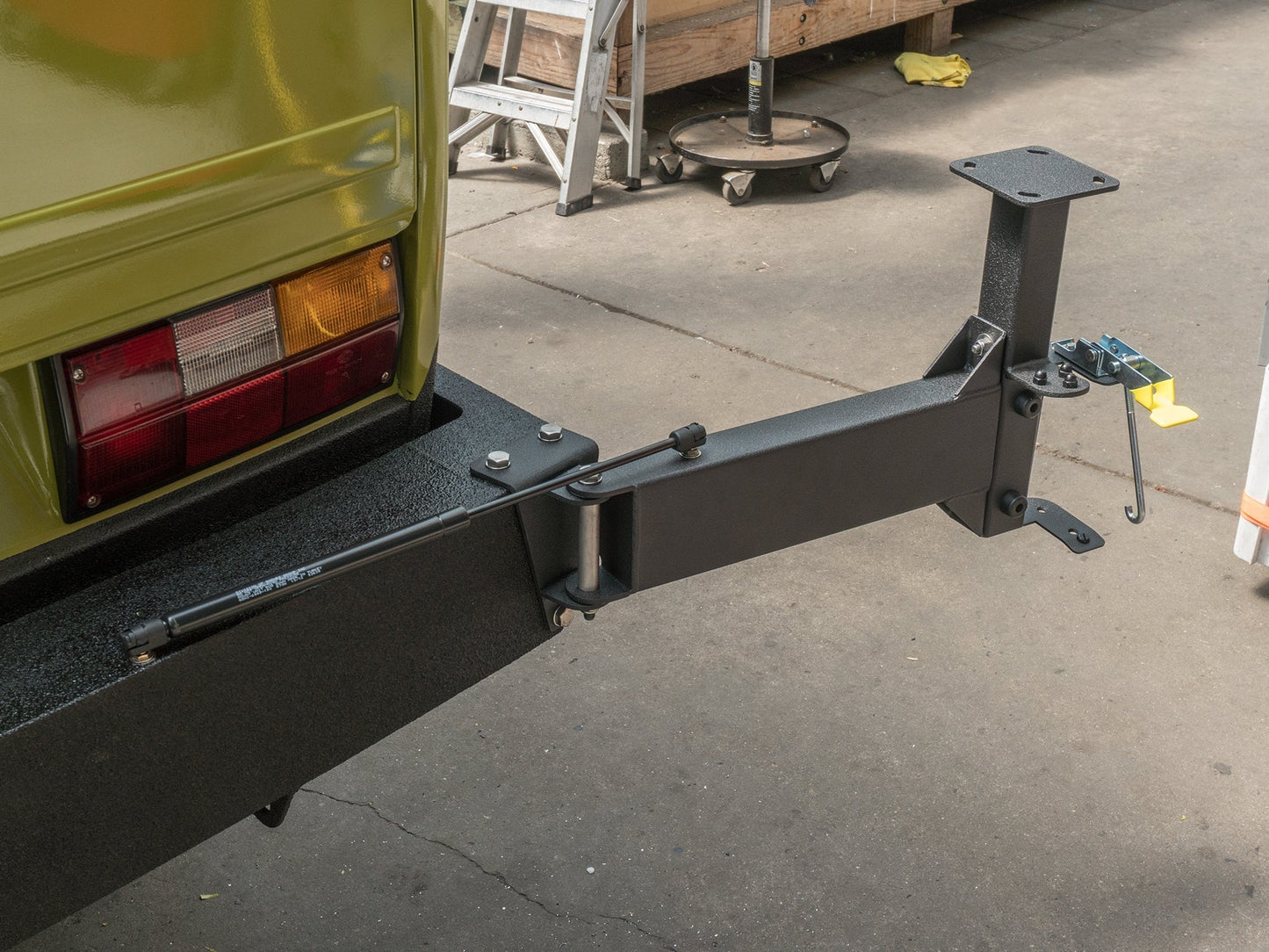Swing-Away System [Vanagon]