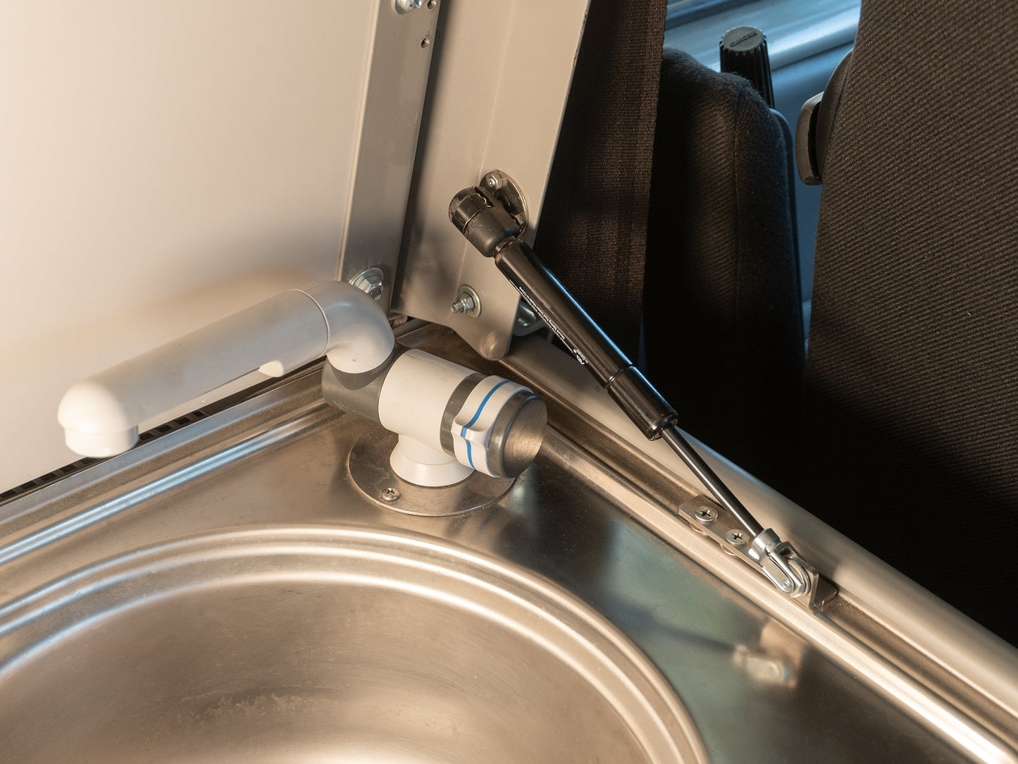 Stove Lid Gas Strut Conversion Kit [Vanagon]