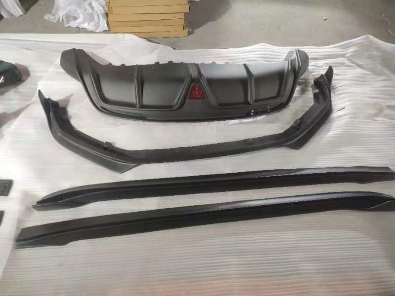 Fusion Atom Model Y Dry Carbon Fiber Body Kit