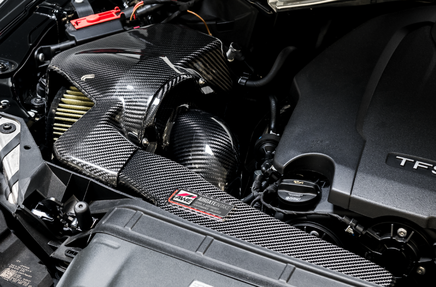 AWE Tuning AirGate Carbon Fiber Intake for Audi B9 A4 / A5 2.0T - With Lid 2660-15028