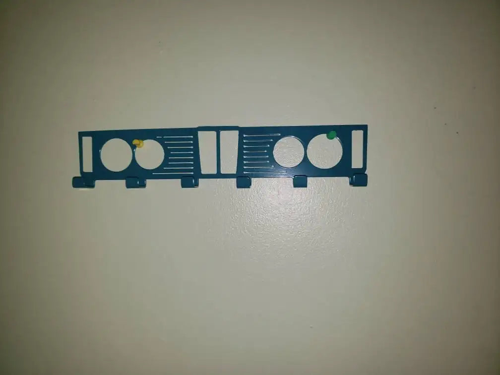 BMW E21 Grill Keychain Rack – Classic Steel Wall Mounted Organizer