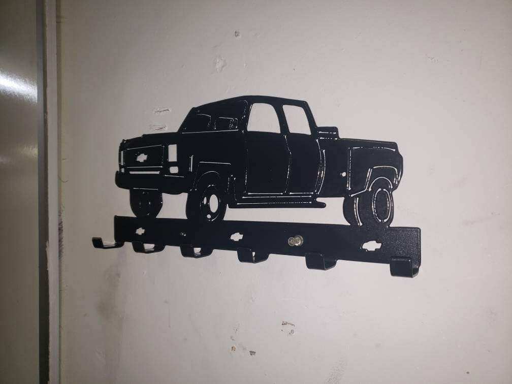 1974 Chevy C30 Dually Truck Keychain Rack – Steel Wall Mounted Classic Pickup Organizer