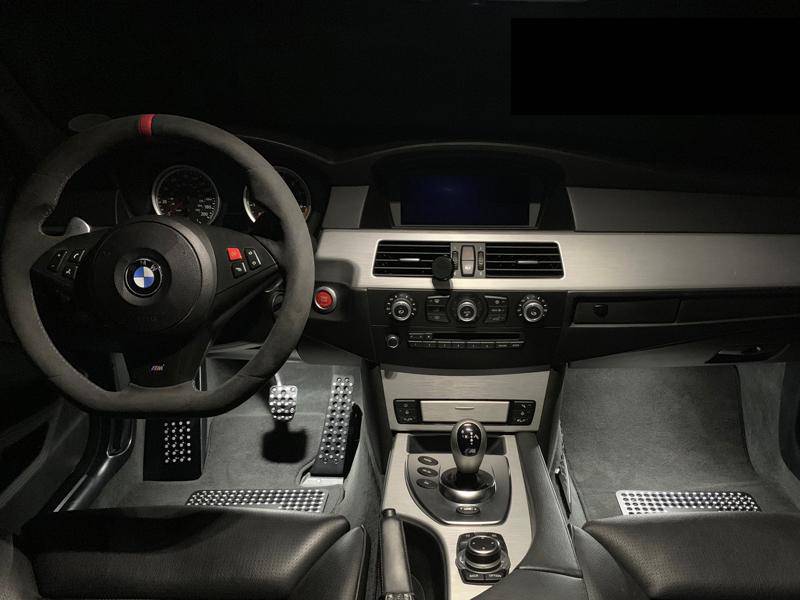 AutoTecknic Bright Red Start Stop Button - E89 Z4