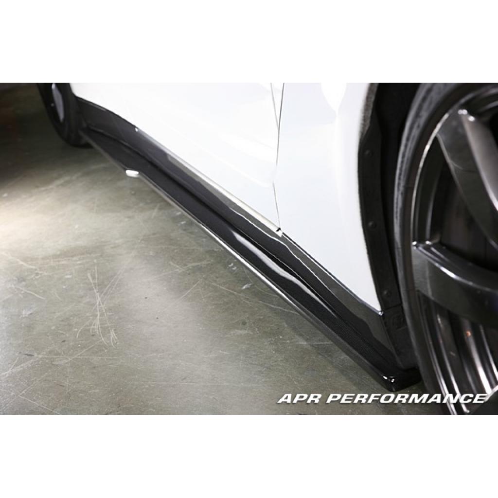 Nissan GTR R35 Carbon Fiber Side Rocker Extensions/ Side Skirt 2008-2016