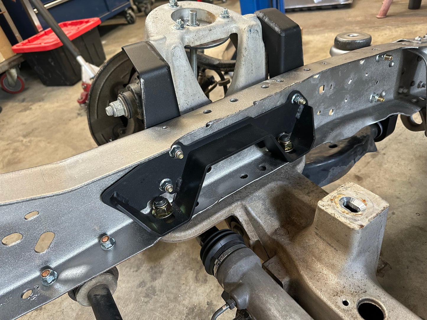 1953-1979 Ford F-100 Bolt-In Crown Victoria Front Suspension Kit