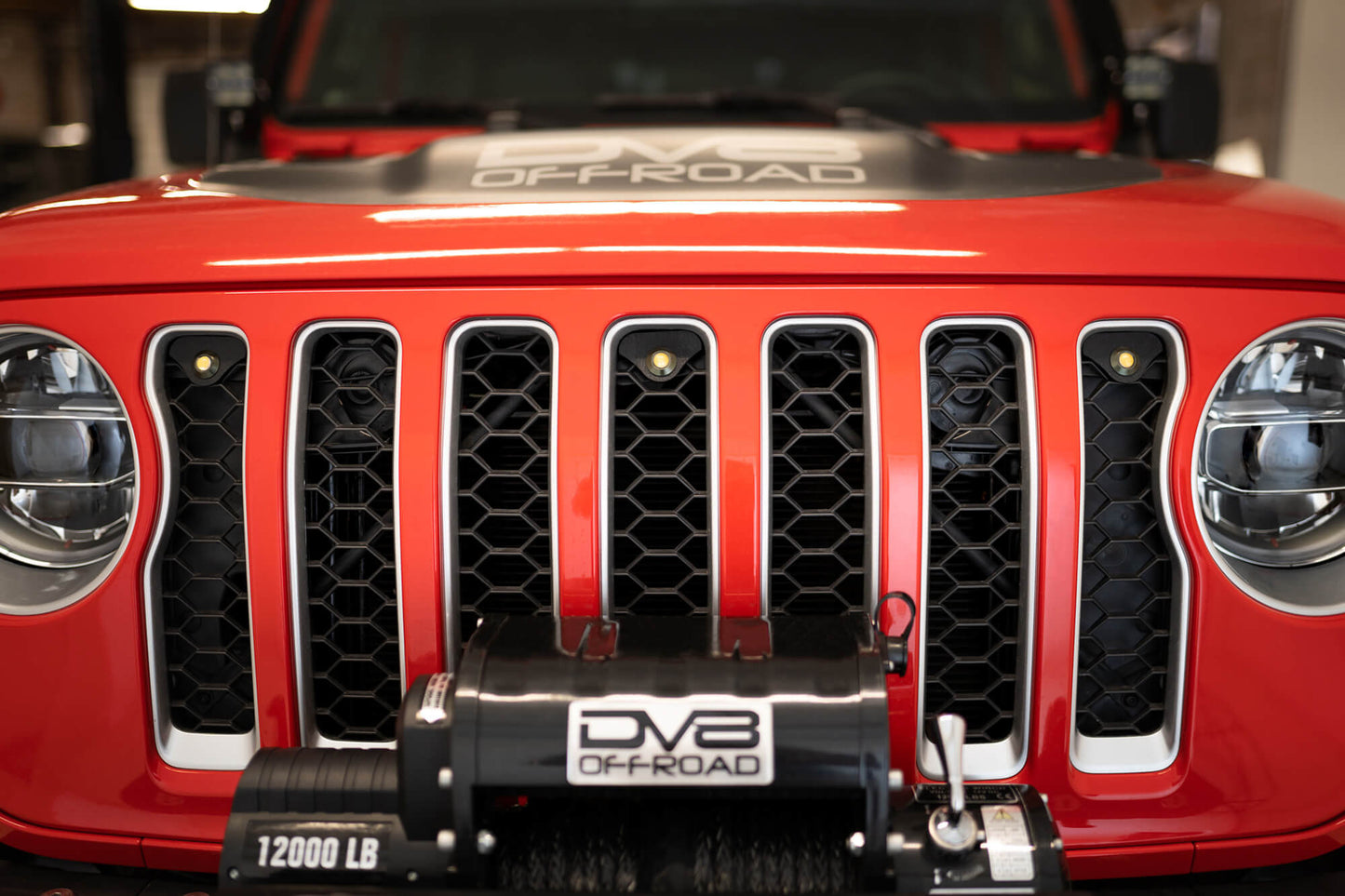 DV8 Offroad 2018-2023 Jeep Wrangler JL Amber Grille Lights GRJL-02