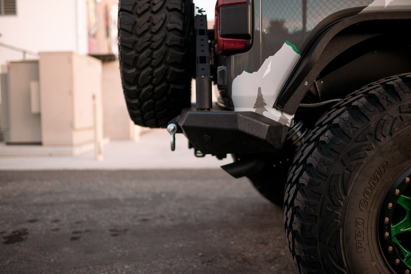 Wrangler JL Rear Bumper with Swing-away Carrier