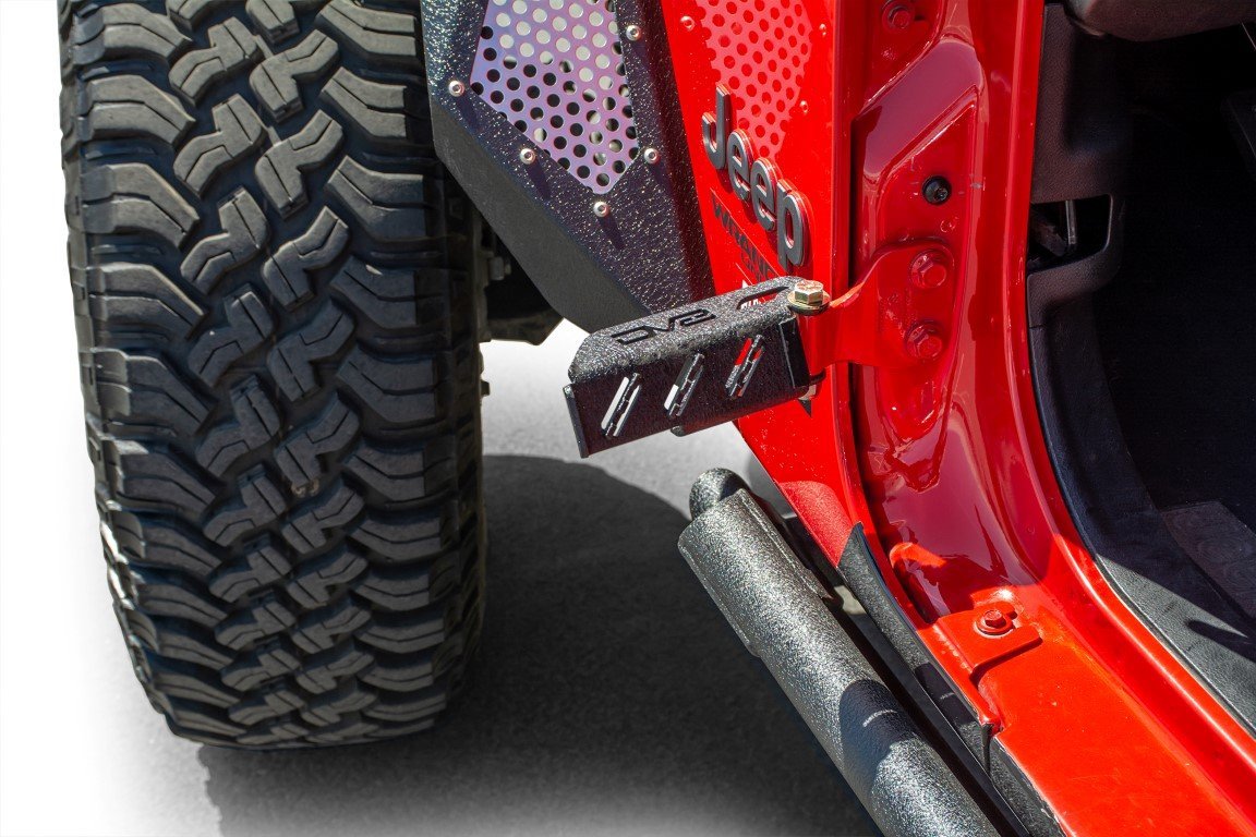 Jeep Wrangler Foot Pegs-DV8 Offroad