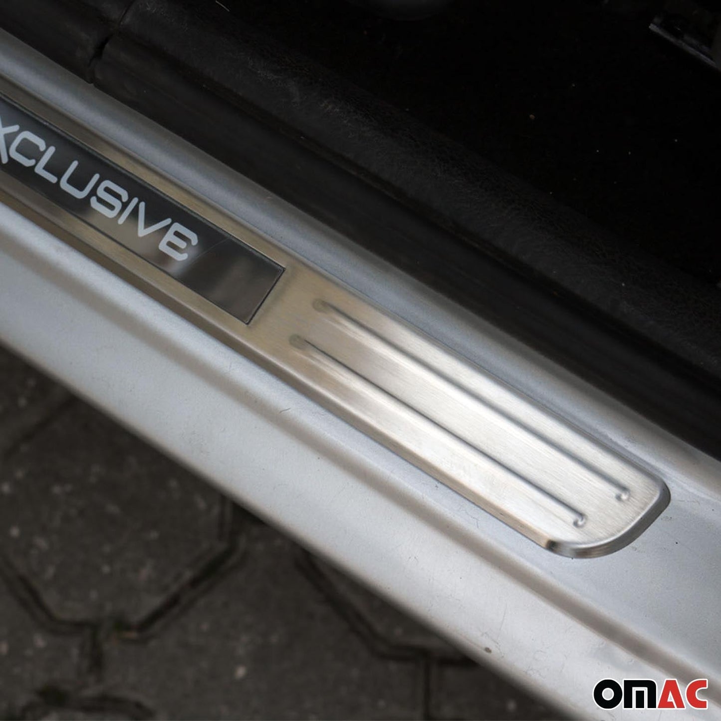 OMAC Door Sill Scuff Plate Illuminated for Nissan GT-R 350Z Exclusive Steel Silver 2x U014546