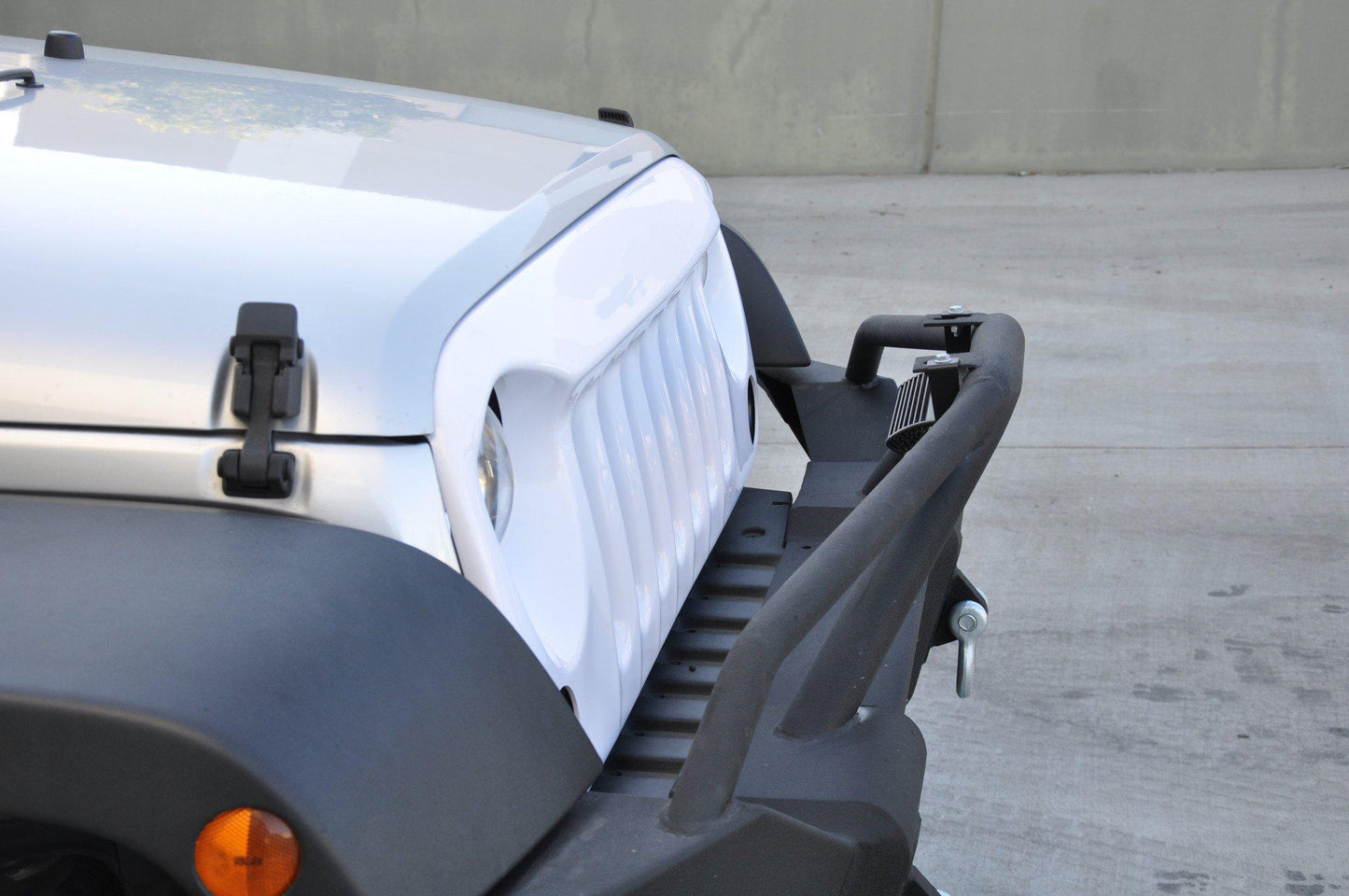 Paintable White Grill (GRABW07)-DV8 Offroad