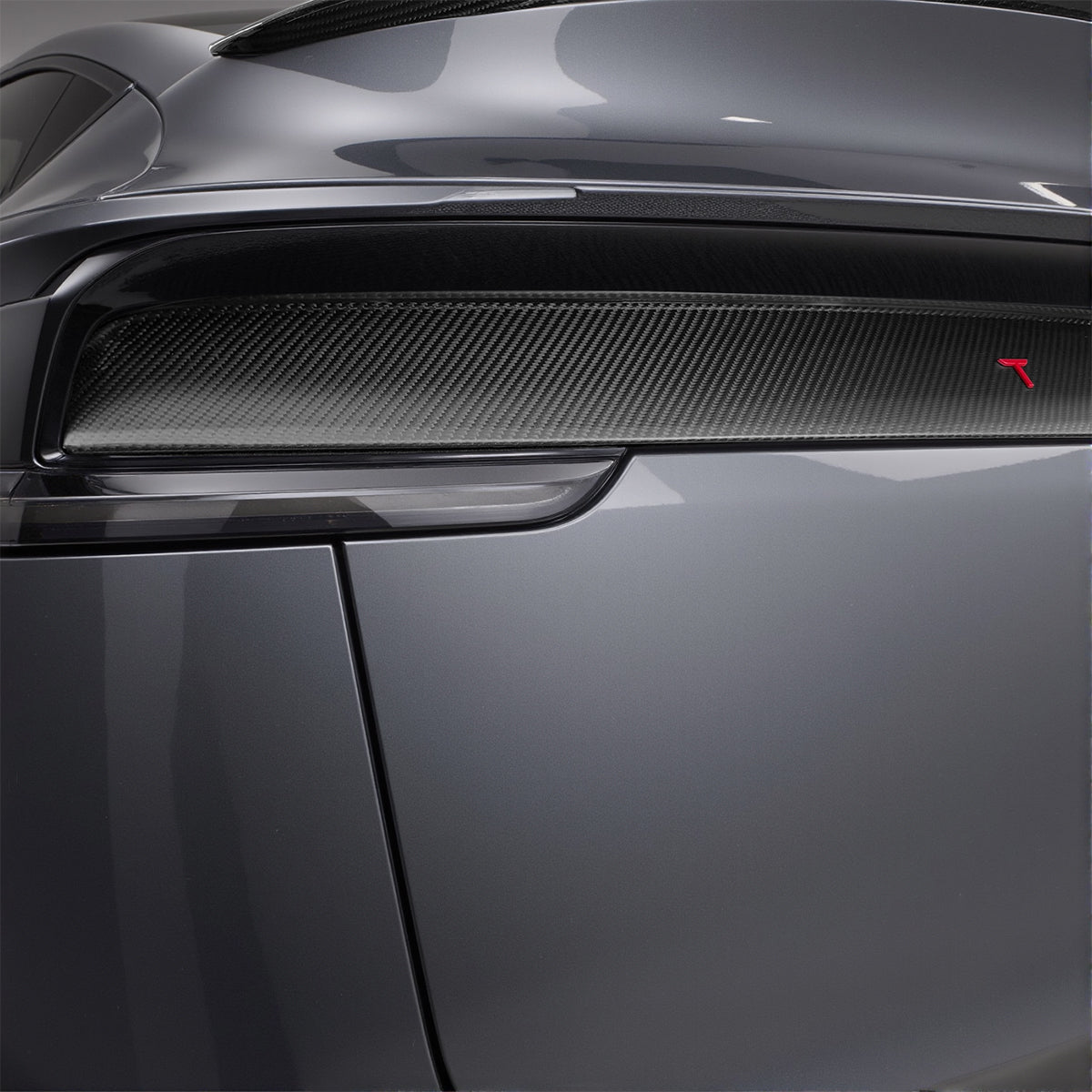 Trunk Tailgate Applique for Tesla Model Y Juniper - Real Dry Molded Carbon Fiber