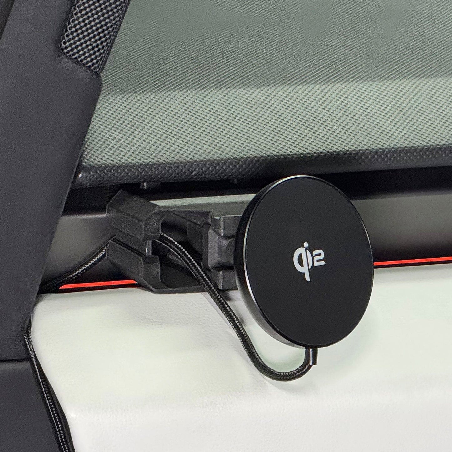 Dashboard Phone Mount / Qi2 Charger | Tesla Cybertruck - Phone Holder