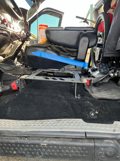 Planted Seat Bracket- Ford F550 [1st Generation / PHN131 Chassis] (1999-2007) - Driver / Left